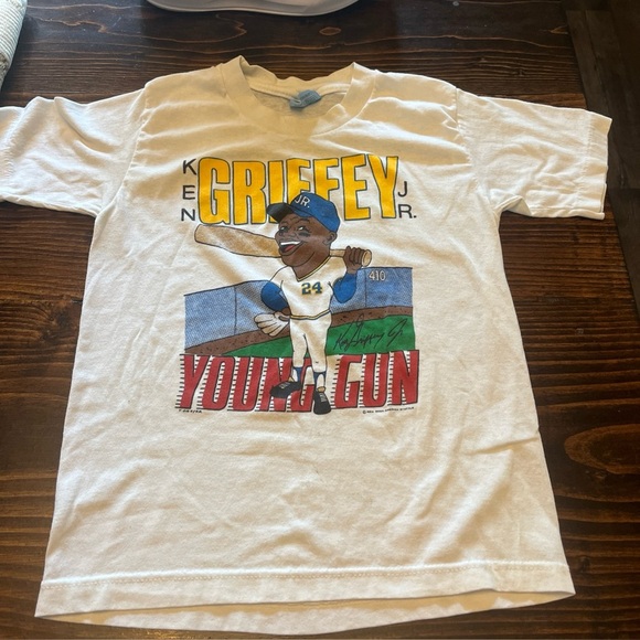 Vintage 1990's Ken Griffey Jr. Seattle Mariners Cartoon T-Shirt Sz. M (10-12) - Picture 1 of 7